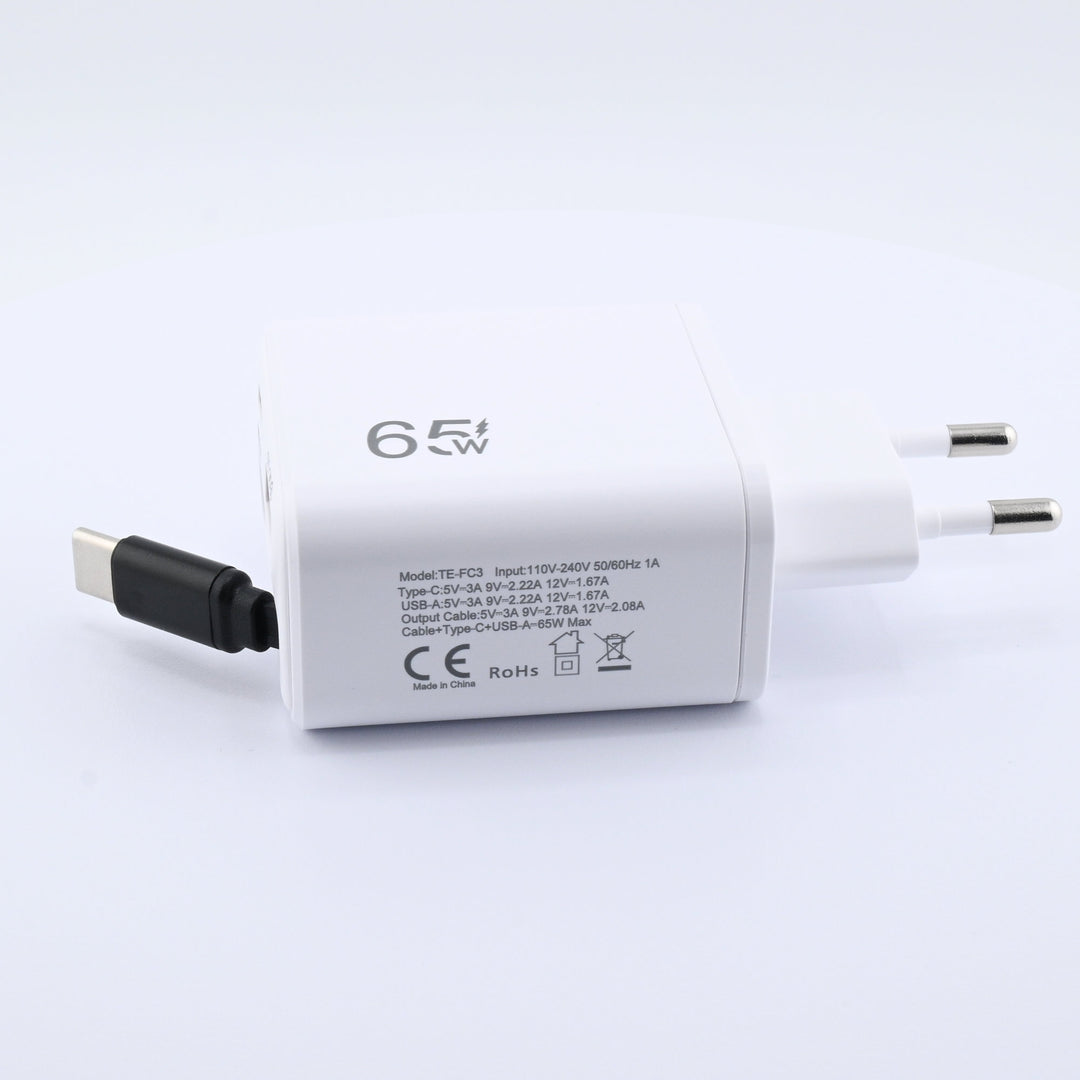 3-in-1 Schnellladegerät mit ausziehbarem USB-C Kabel