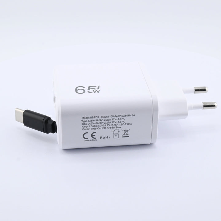 3-in-1 Schnellladegerät mit ausziehbarem USB-C Kabel