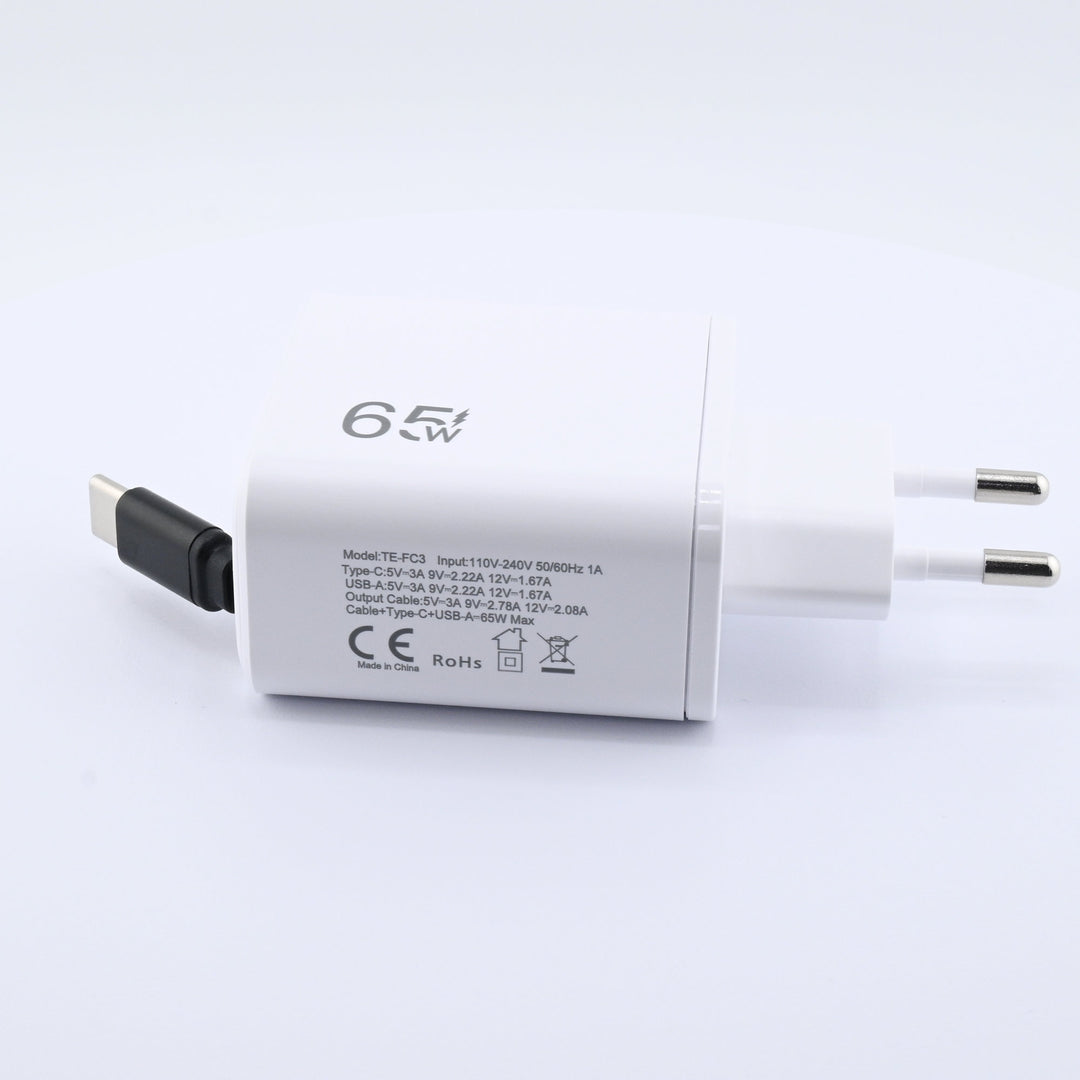 3-in-1 Schnellladegerät mit ausziehbarem USB-C Kabel