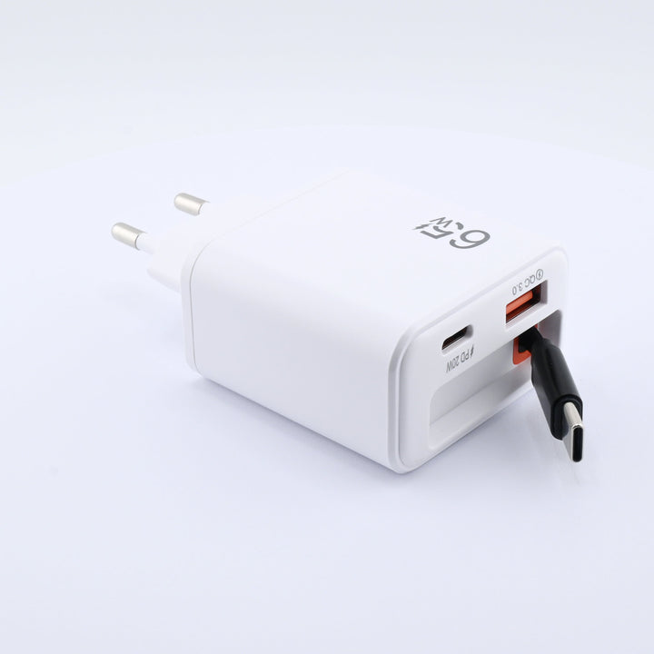 3-in-1 Schnellladegerät mit ausziehbarem USB-C Kabel
