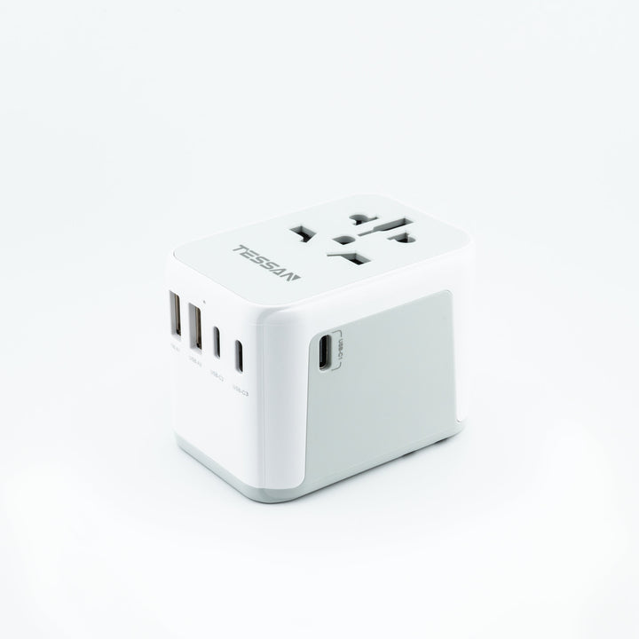 6-in-1 Universal Reiseadapter von TESSAN mit USB &amp; USB-C