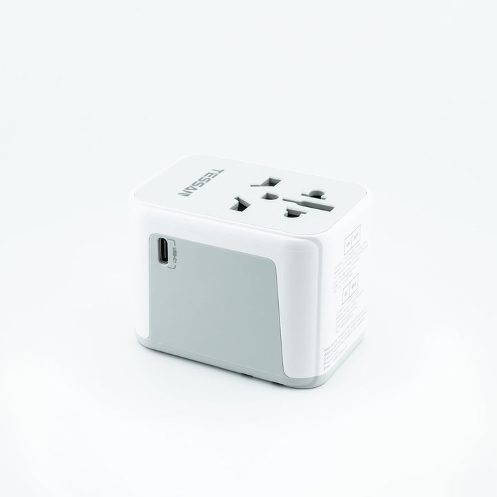 6-in-1 Universal Reiseadapter von TESSAN mit USB &amp; USB-C