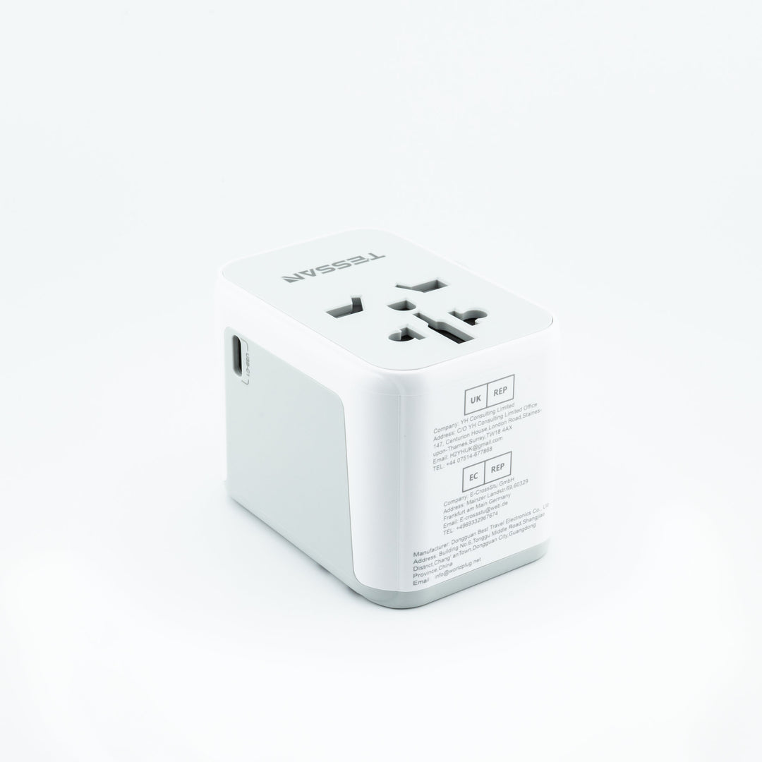 6-in-1 Universal Reiseadapter von TESSAN mit USB &amp; USB-C