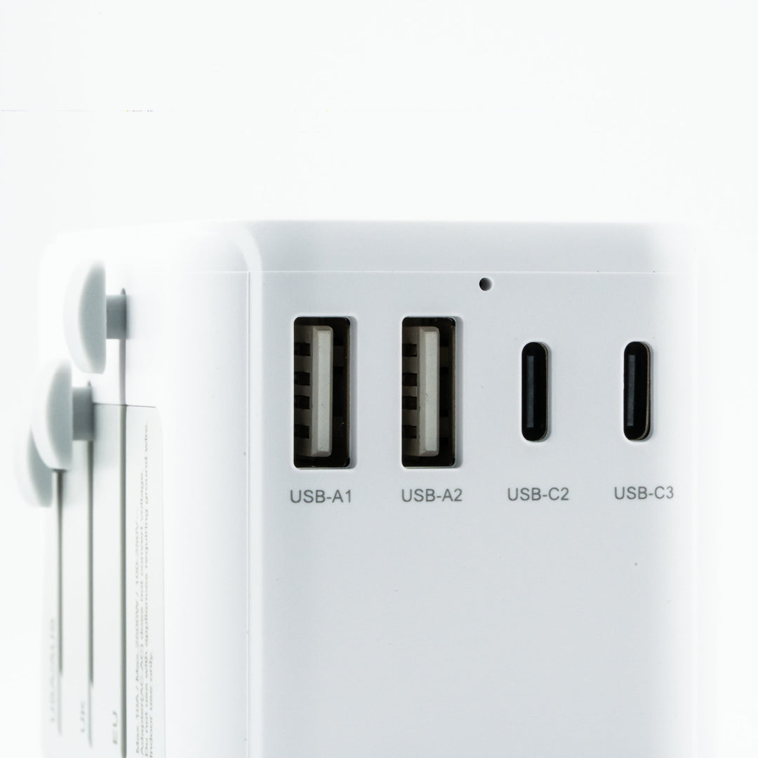 6-in-1 Universal Reiseadapter von TESSAN mit USB &amp; USB-C