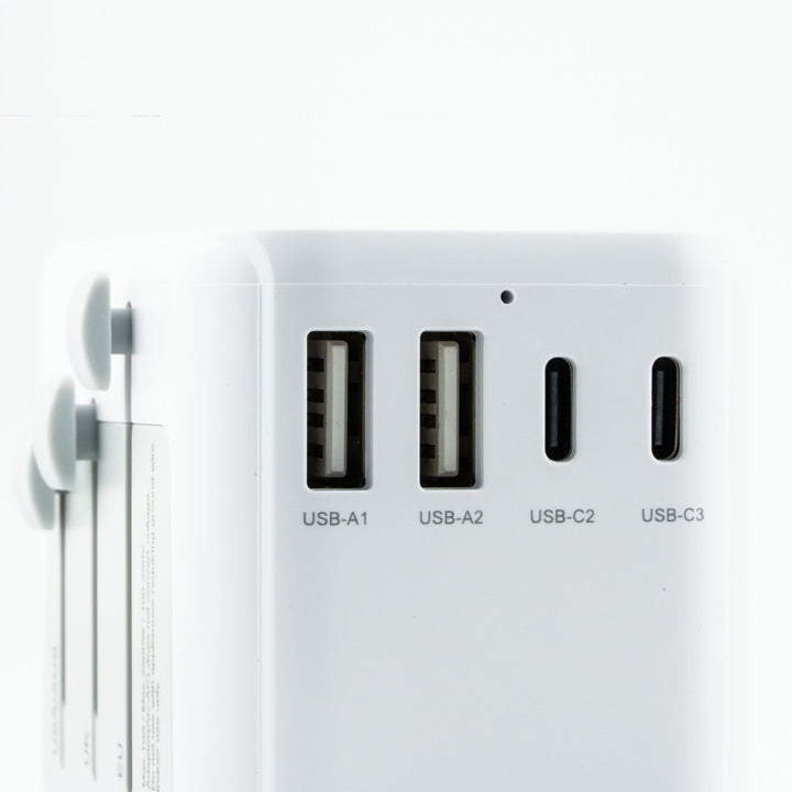 6-in-1 Universal Reiseadapter von TESSAN mit USB &amp; USB-C