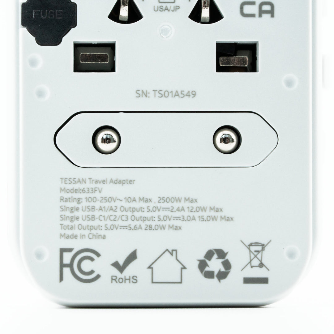 6-in-1 Universal Reiseadapter von TESSAN mit USB &amp; USB-C