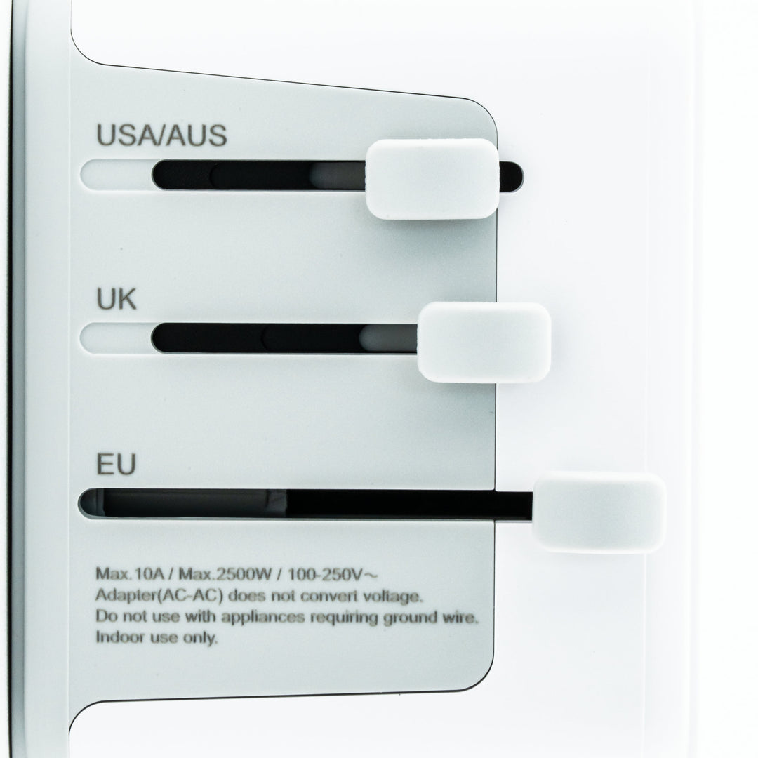 6-in-1 Universal Reiseadapter von TESSAN mit USB &amp; USB-C